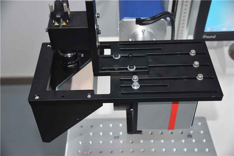 CCD視覺(jué)系統(tǒng)（攝像定位）激光打標(biāo)機(jī)(圖3)